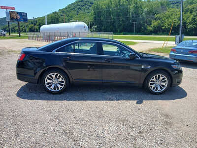 2015 Ford Taurus, $9500. Photo 6