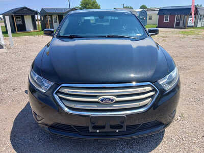 2015 Ford Taurus, $9500. Photo 8