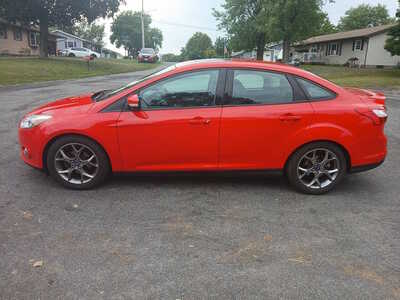 2014 Ford Focus, $5500. Photo 2