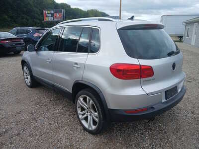 2013 Volkswagen Tiguan, $7800. Photo 3