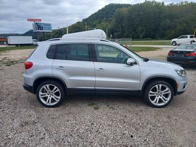 2013 Volkswagen Tiguan, $7800. Photo 6