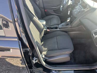 2016 Ford Focus, $5500. Photo 11