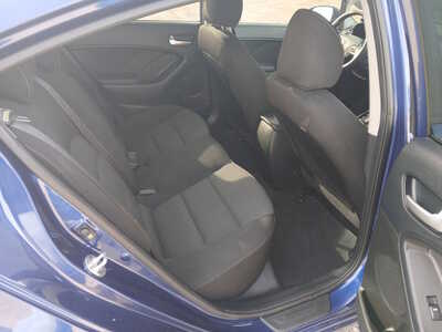 2018 Kia Forte, $7500. Photo 12