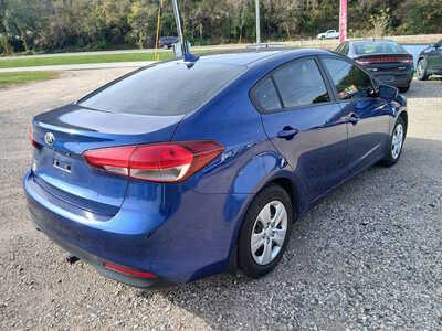 2018 Kia Forte, $7500. Photo 5
