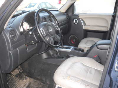 2002 Jeep Liberty, $4800. Photo 10