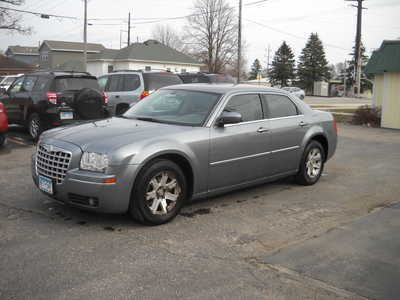 2007 Chrysler 300, $2500. Photo 1