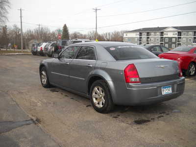 2007 Chrysler 300, $2500. Photo 7
