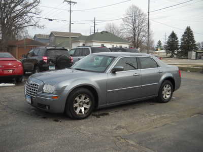 2007 Chrysler 300, $2500. Photo 9
