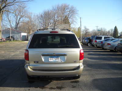 2005 Chrysler Town & Country, $4750. Photo 6