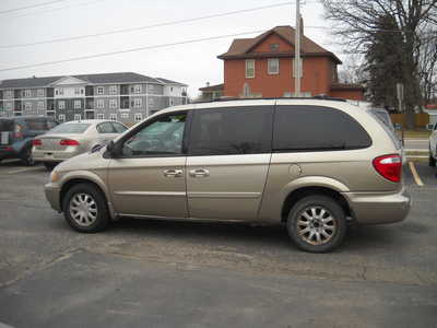 2003 Chrysler Town & Country, $3750. Photo 8