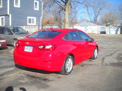 2017 Chevrolet Cruze, $8500. Photo 7