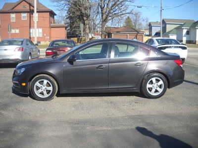 2016 Chevrolet Cruze, $7500. Photo 8