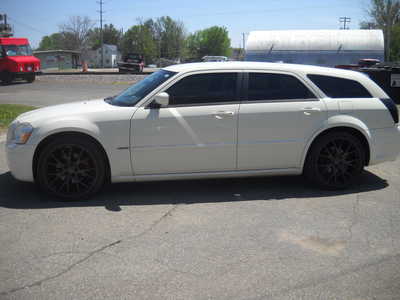 2006 Dodge Magnum, $9500. Photo 6