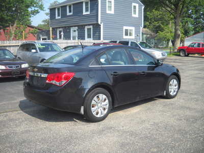 2012 Chevrolet Cruze, $5200. Photo 5