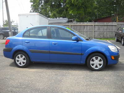 2007 Kia Rio, $4450. Photo 4