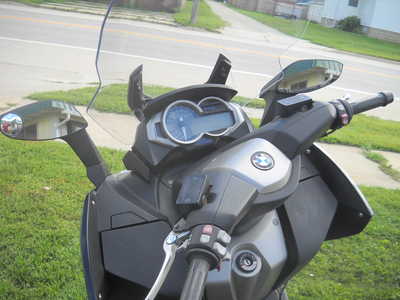 2013 BMW Motorcycle, $2000. Photo 6