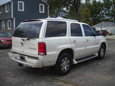 2002 Cadillac Escalade, $5995. Photo 5