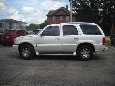 2002 Cadillac Escalade, $5995. Photo 8