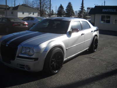 2006 Chrysler 300, $6995. Photo 3