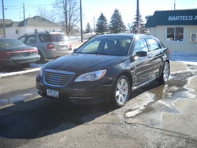2011 Chrysler 200, $4250. Photo 1