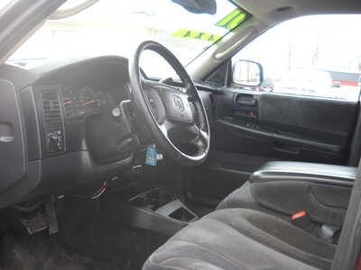 2001 Dodge Dakota Crew Cab, $4995. Photo 9