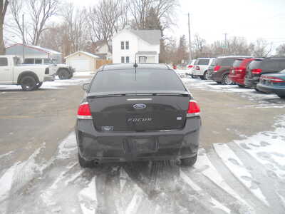 2010 Ford Focus, $2200. Photo 4