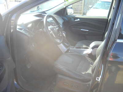 2016 Ford Escape, $7500. Photo 9