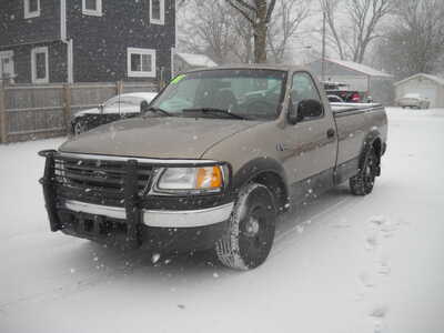 2001 Ford F150 Reg Cab, $2995. Photo 1