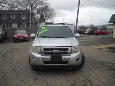 2012 Ford Escape, $2200. Photo 2