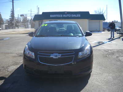 2014 Chevrolet Cruze, $5995. Photo 2