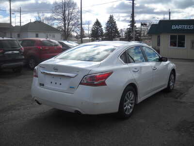 2013 Nissan Altima, $4995. Photo 5