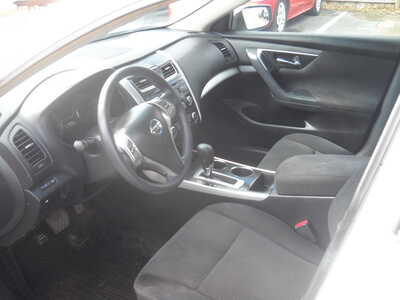 2013 Nissan Altima, $4995. Photo 9