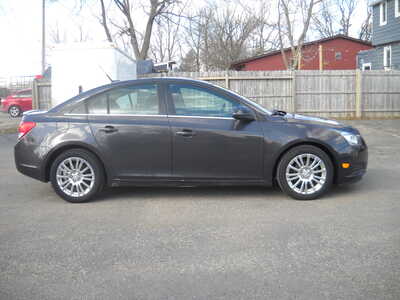 2014 Chevrolet Cruze, $6450. Photo 4