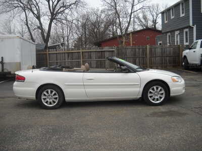 2004 Chrysler Sebring, $3950. Photo 4