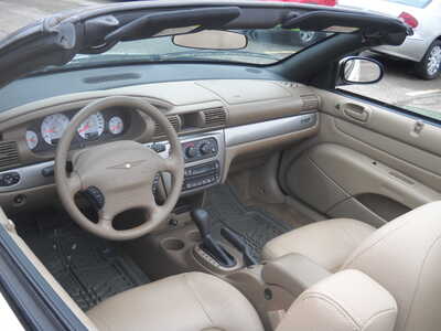 2004 Chrysler Sebring, $3950. Photo 10