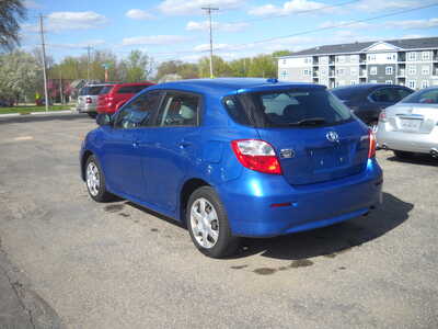 2010 Toyota Matrix, $4450. Photo 3