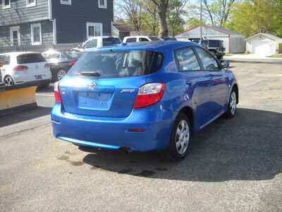 2010 Toyota Matrix, $4450. Photo 5
