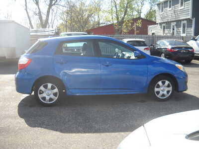 2010 Toyota Matrix, $4450. Photo 6
