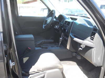 2010 Jeep Liberty, $3750. Photo 9