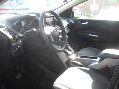 2016 Ford Escape, $8500. Photo 9