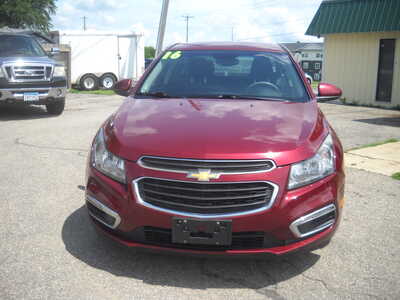 2016 Chevrolet Cruze, $4995. Photo 2