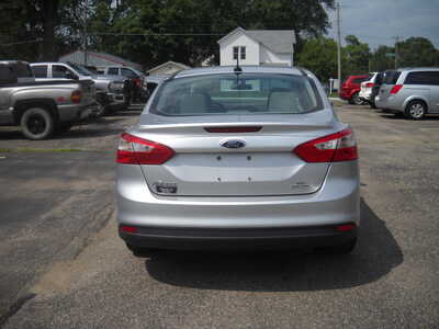 2014 Ford Focus, $4695. Photo 6