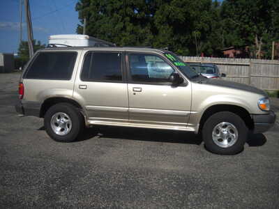 1999 Ford Explorer, $2650. Photo 4