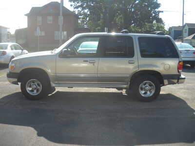 1999 Ford Explorer, $2650. Photo 8