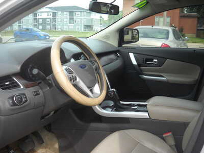 2011 Ford Edge, $4995. Photo 9