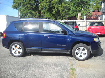2012 Jeep Compass, $3500. Photo 4