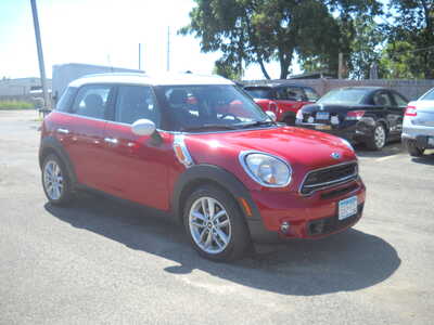 2014 MINI Cooper Countryman, $11000. Photo 3