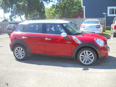2014 MINI Cooper Countryman, $11000. Photo 4