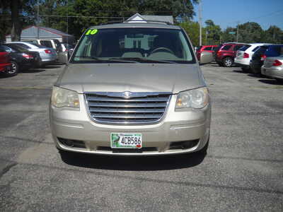 2010 Chrysler Town & Country, $950. Photo 2