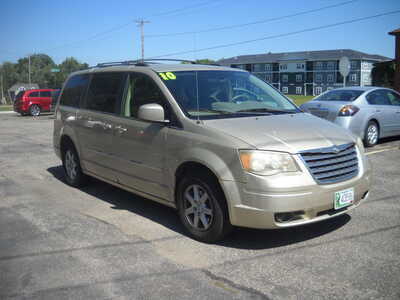 2010 Chrysler Town & Country, $950. Photo 3